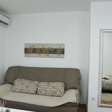 Apartmani Sofronic Loznica 1 Екстер'єр фото