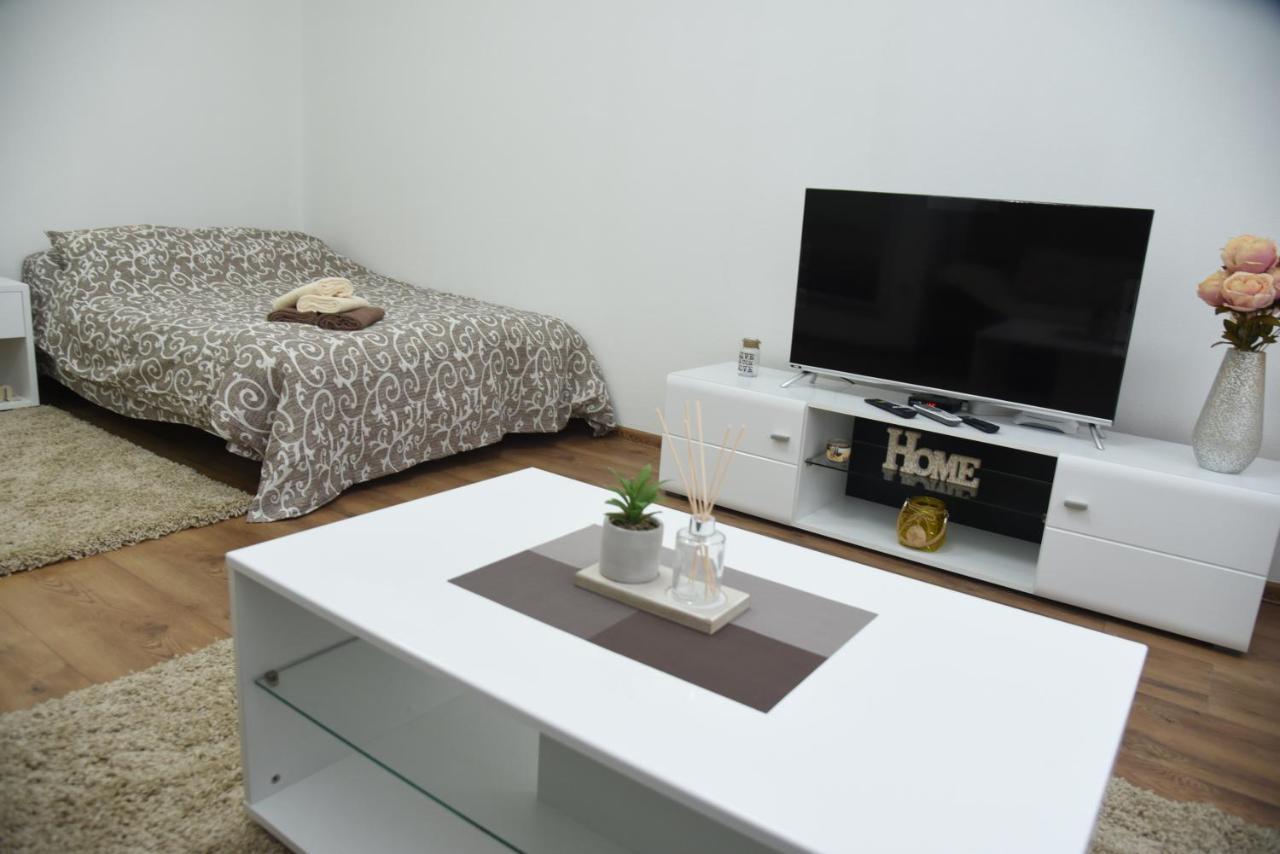 Apartmani Sofronic Loznica 1 Екстер'єр фото