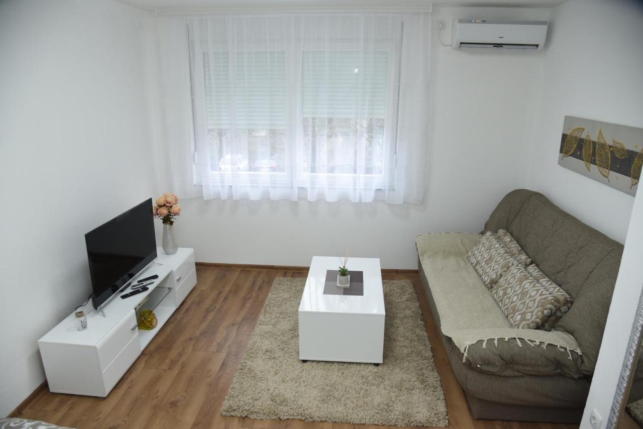 Apartmani Sofronic Loznica 1 Екстер'єр фото